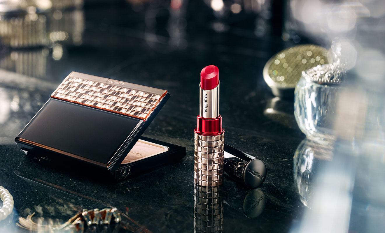 Best Japanese Cosmetic Winner: Shiseido Maquillage Dramatic Powdery UV Foundation 